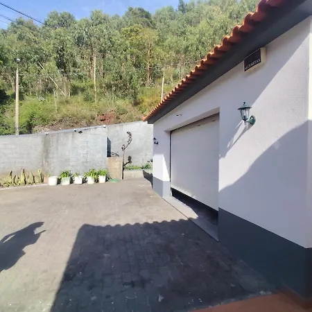 Ocean Views - Scenic Garden Getaway Funchal (Madeira)