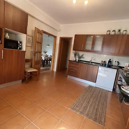 Dom wakacyjny Ocean Views - Scenic Garden Getaway Funchal (Madeira)